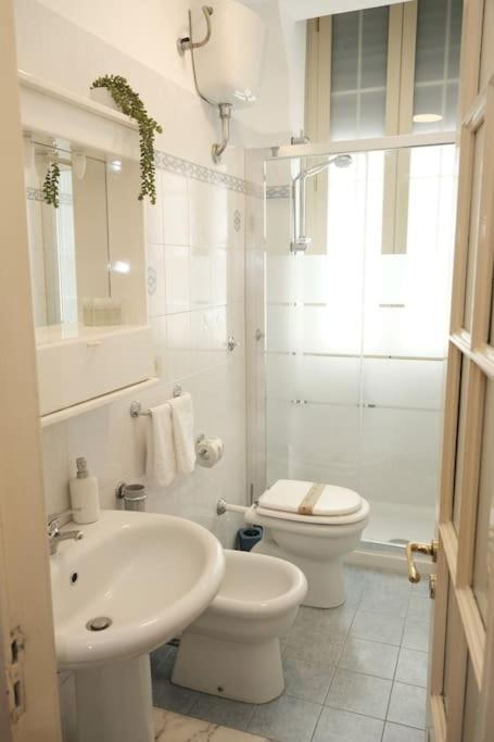 Palazzo Vitrano - Tourist Apartment Катания Экстерьер фото