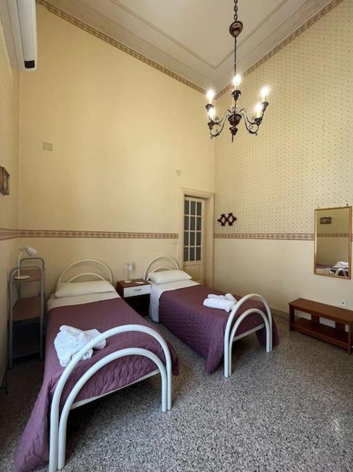 Palazzo Vitrano - Tourist Apartment Катания Экстерьер фото