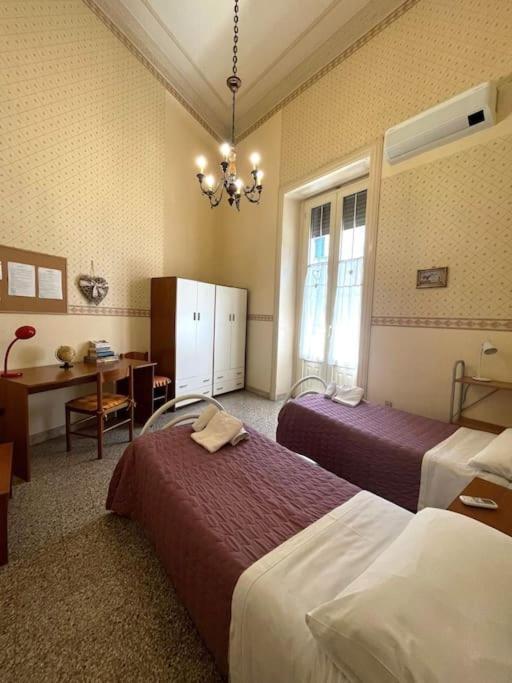 Palazzo Vitrano - Tourist Apartment Катания Экстерьер фото